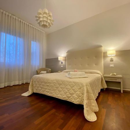 Villa Alda Suites & Rooms Cervia Exterior foto
